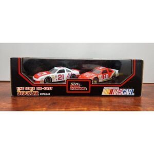 Racing Champions #21 Dale Jarrett #18 Greg Trammel 1:43 Scale NASCAR Stock Car